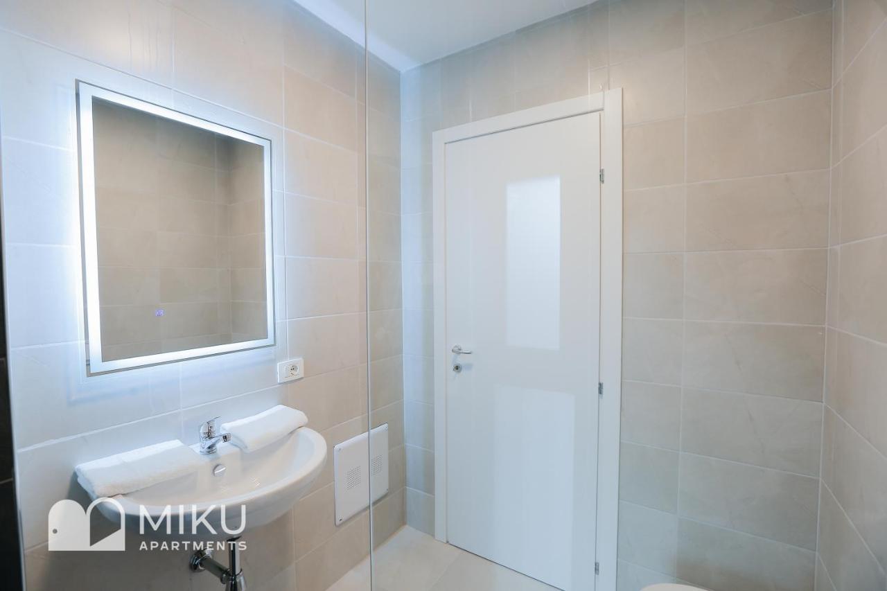 Miku Apartment - Vibrant 1Bd Apartment At Olympic Residence Τίρανα Εξωτερικό φωτογραφία