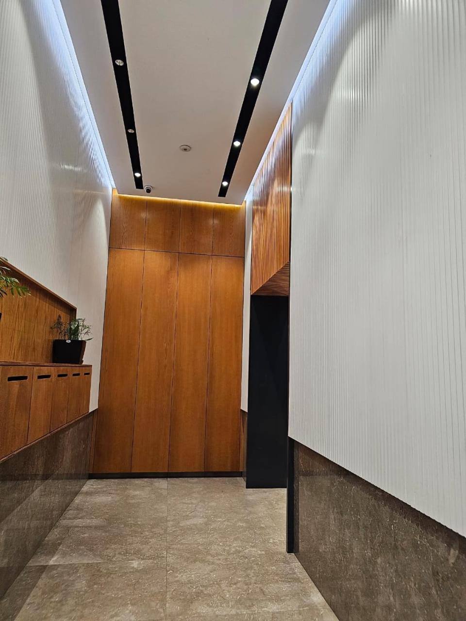 Miku Apartment - Vibrant 1Bd Apartment At Olympic Residence Τίρανα Εξωτερικό φωτογραφία